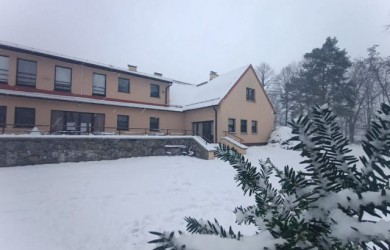 Dom nad Jeziorem w zimowej odsłonie